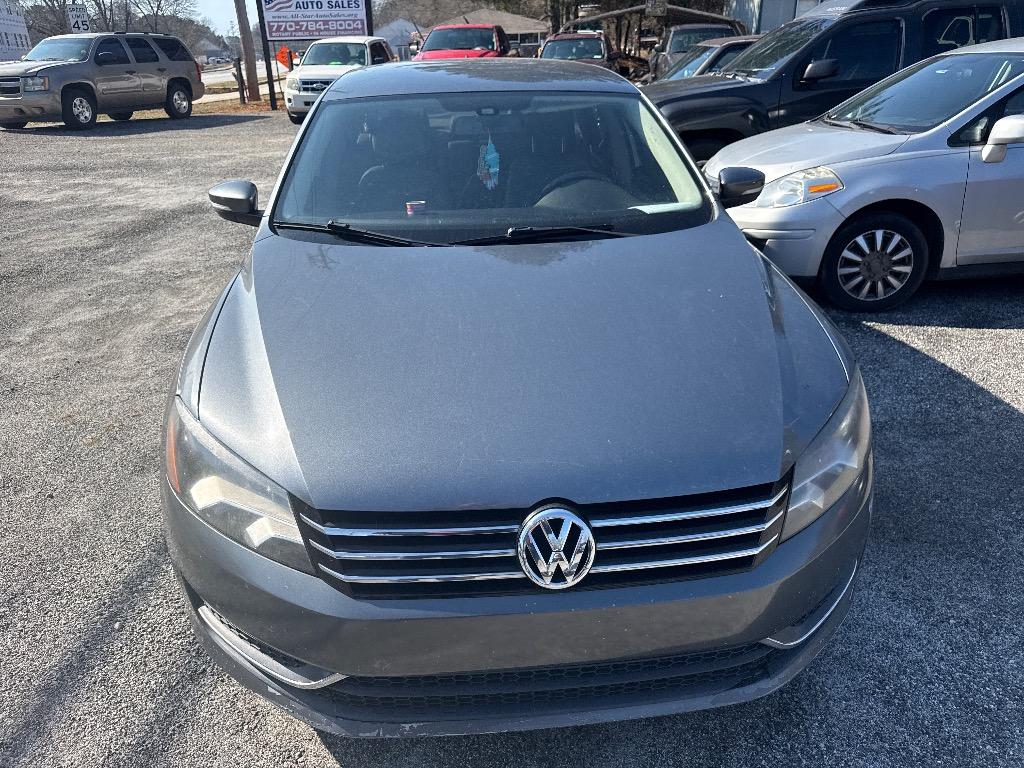 2015 Volkswagen Passat SE
